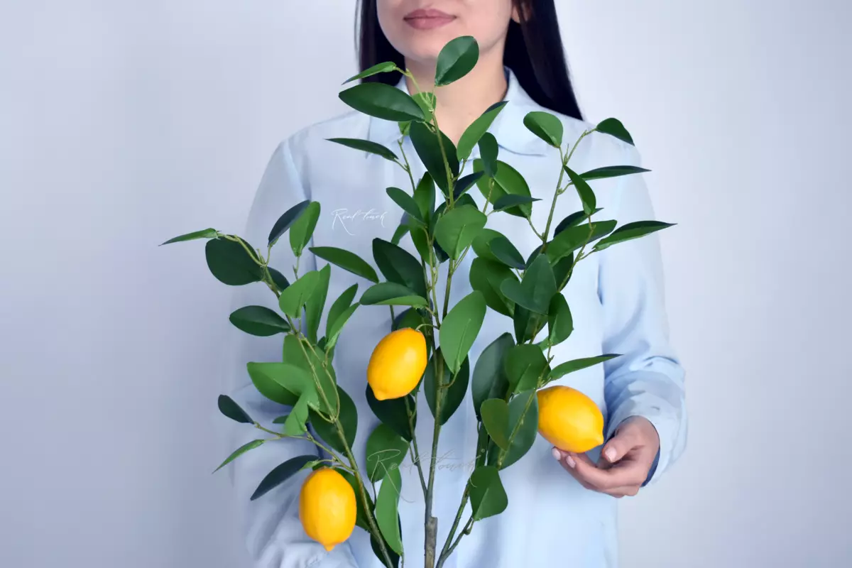 Lemon branch 94 cm - yellow